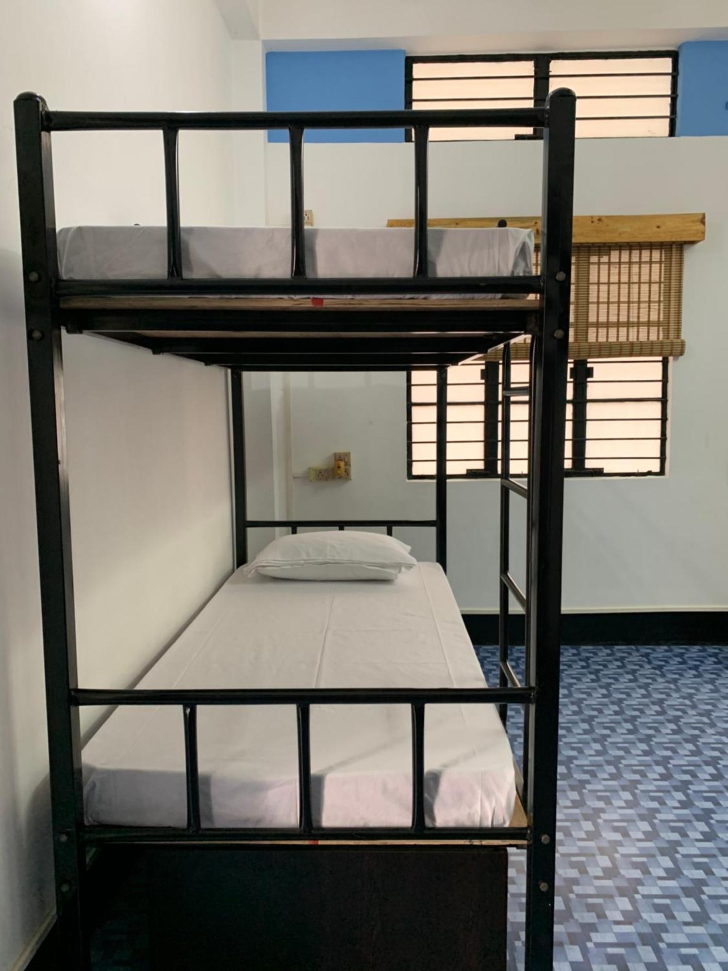 Assam Home Hostel Project Гувахати Стая снимка
