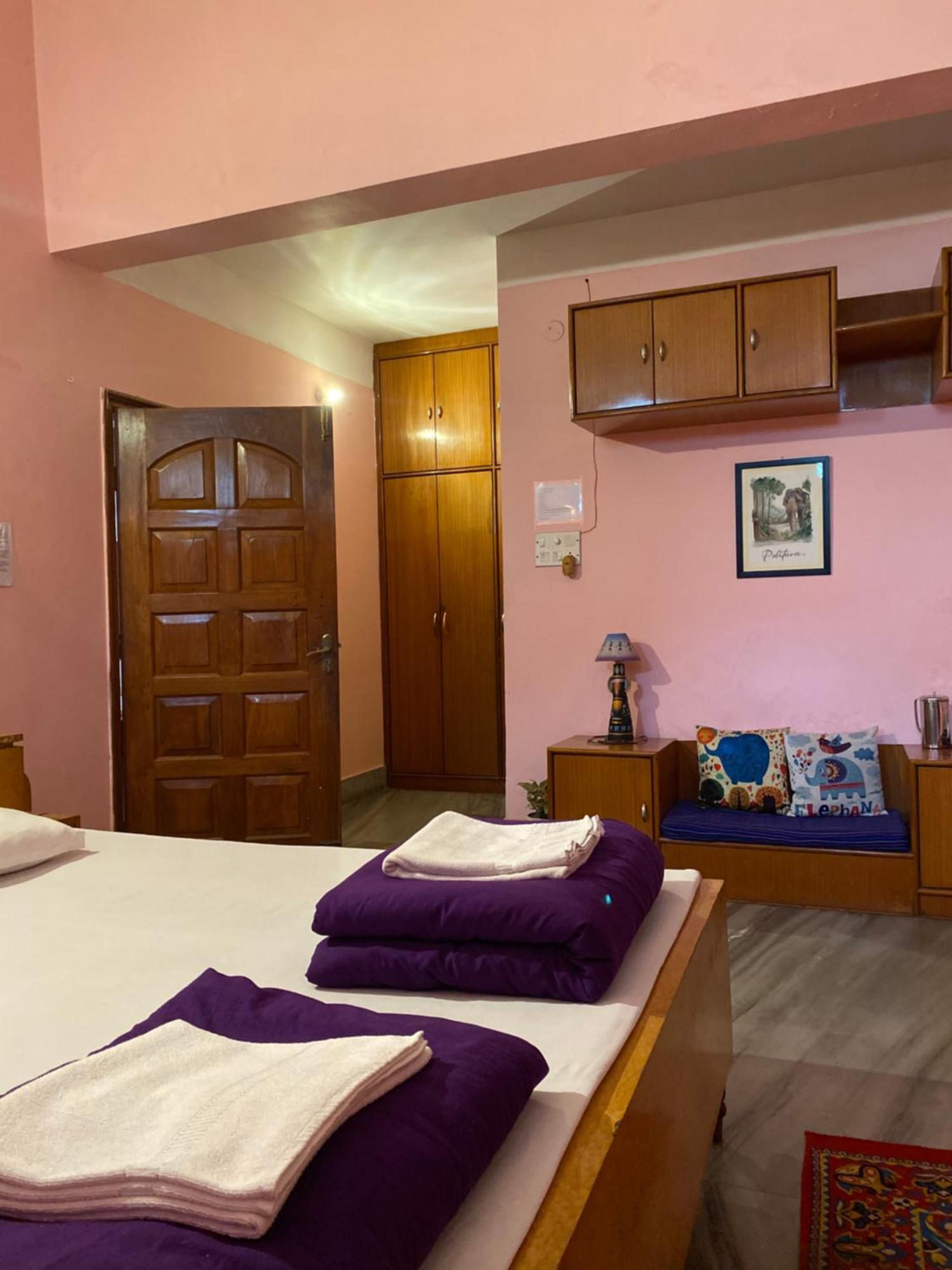 Assam Home Hostel Project Гувахати Стая снимка