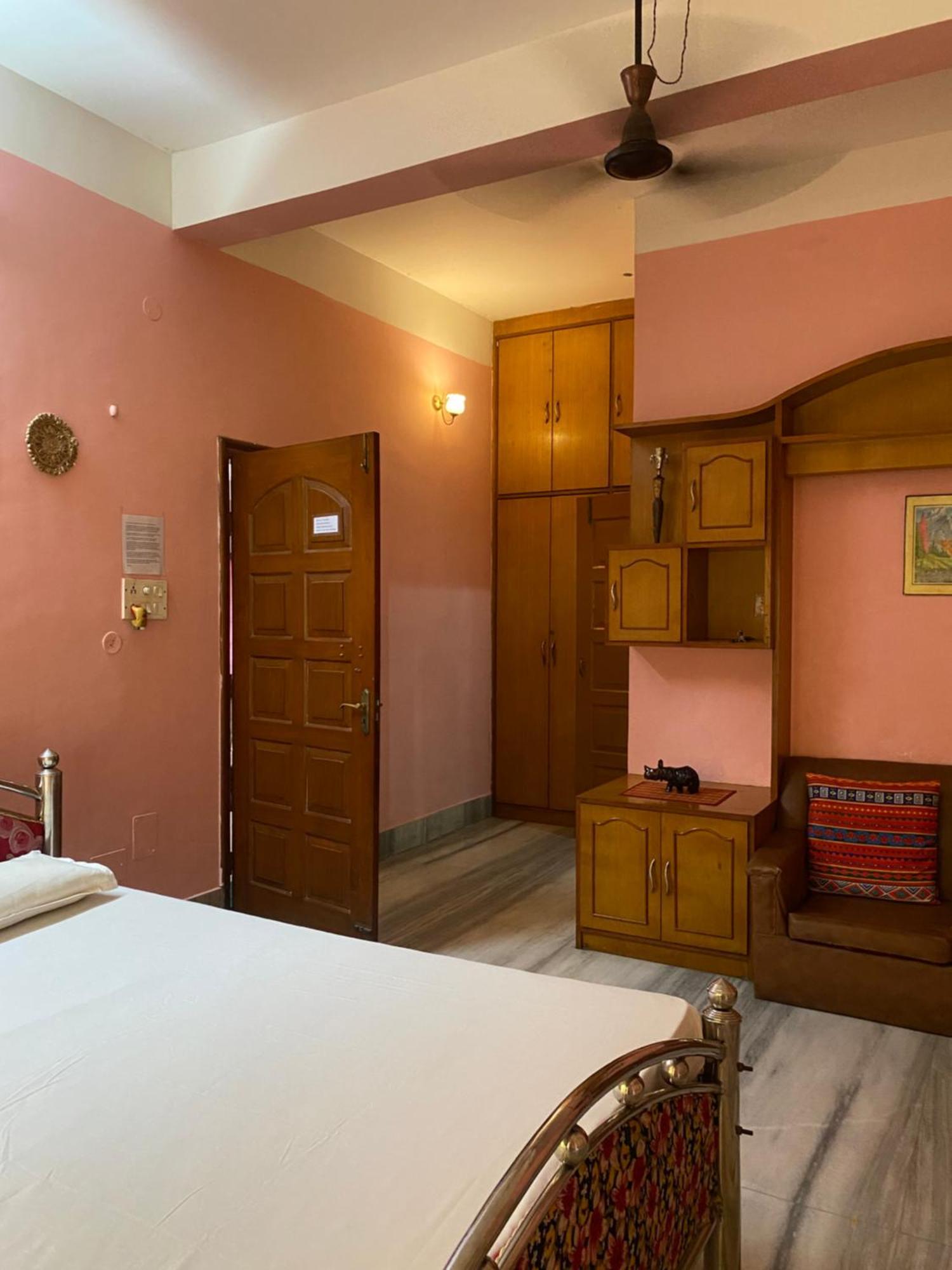 Assam Home Hostel Project Гувахати Стая снимка